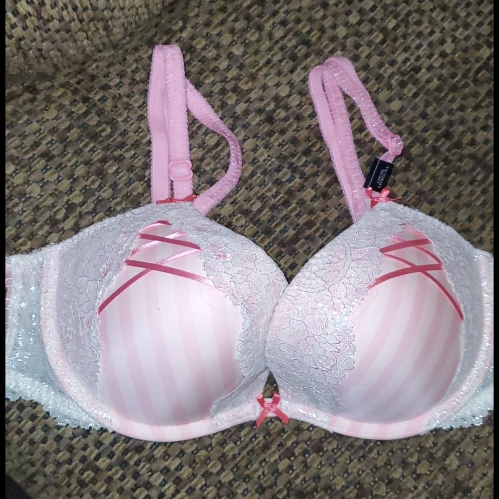 Brand new Victoria Secret bra